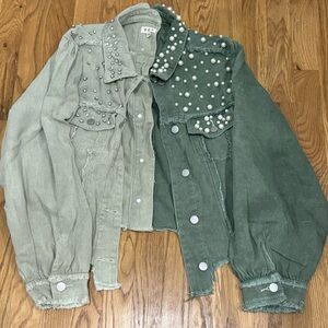 BRAND NEW NEVER WORN POL SPARKLE & PEARL DENIM JACKET IN SAGE GREEN, SIZE MEDIUM